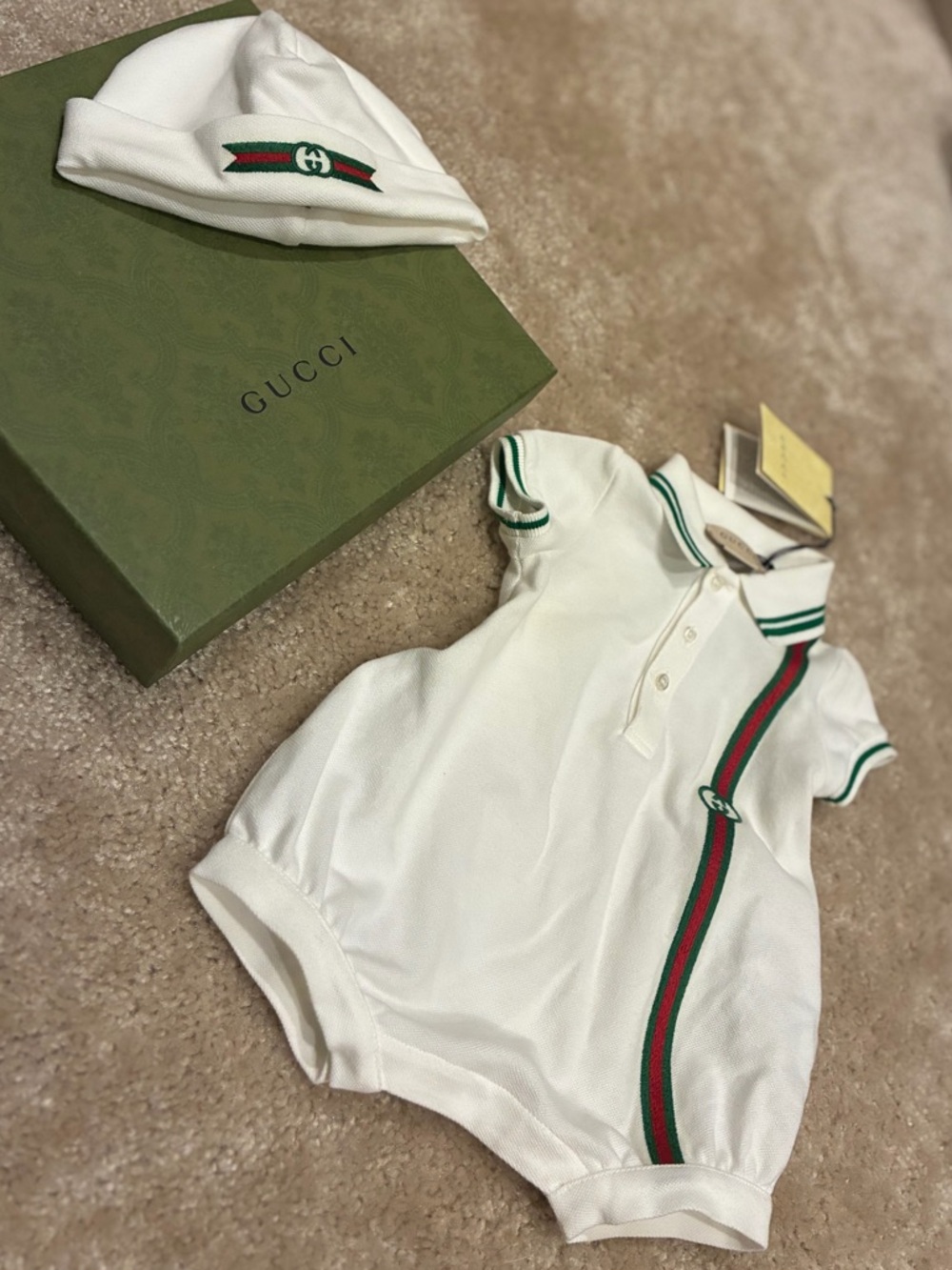 🆕 Gucci Baby Set: Polo Romper, Hat, and Box